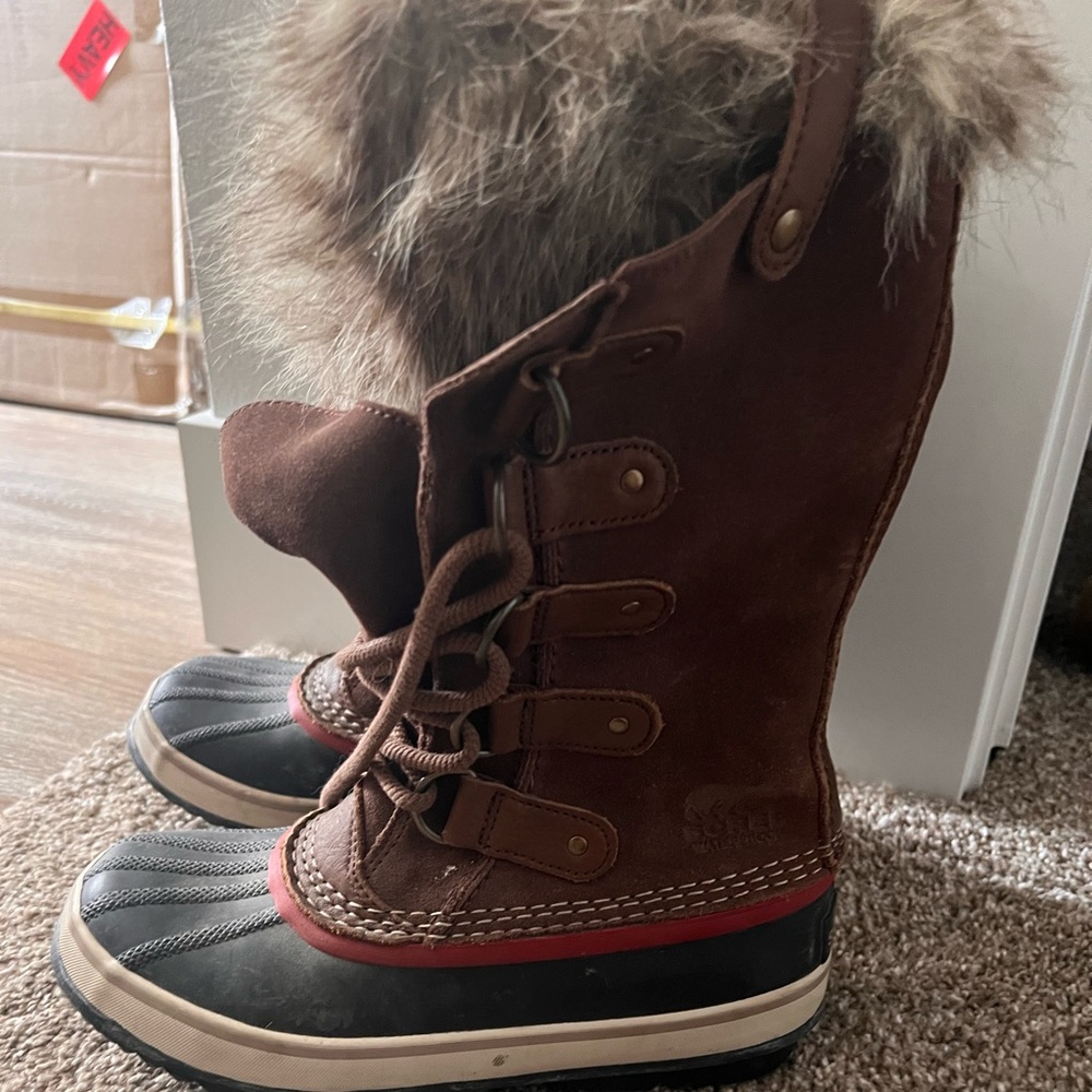 Womens Sorel Snow Boot size 6.5